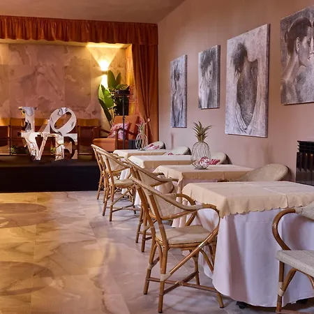 Le Maginot Relais Alojamento de Acomodação e Pequeno-almoço Castelvetro Piacentino