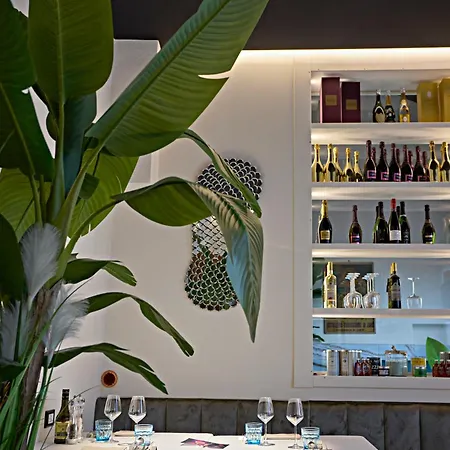 Alojamento de Acomodação e Pequeno-almoço Le Maginot Relais 4*