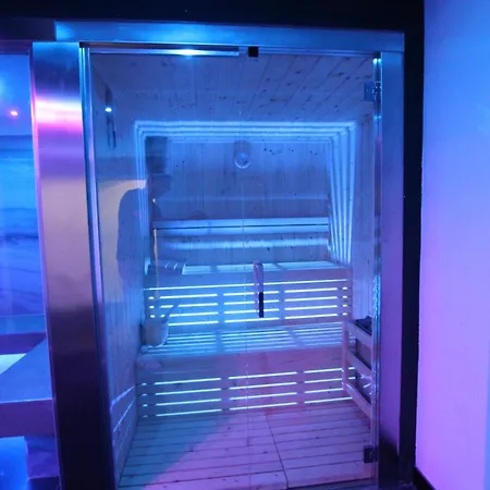 Alojamento de Acomodação e Pequeno-almoço Le Maginot Relais 4*