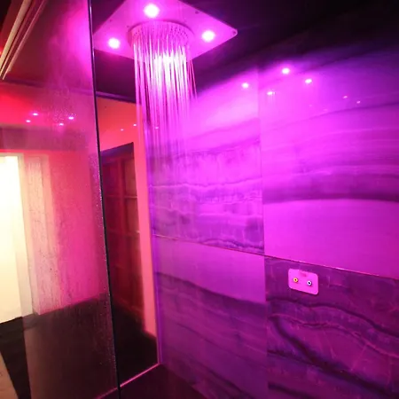 Le Maginot Relais Alojamento de Acomodação e Pequeno-almoço Castelvetro Piacentino