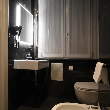 Le Maginot Relais Alojamento de Acomodação e Pequeno-almoço Castelvetro Piacentino